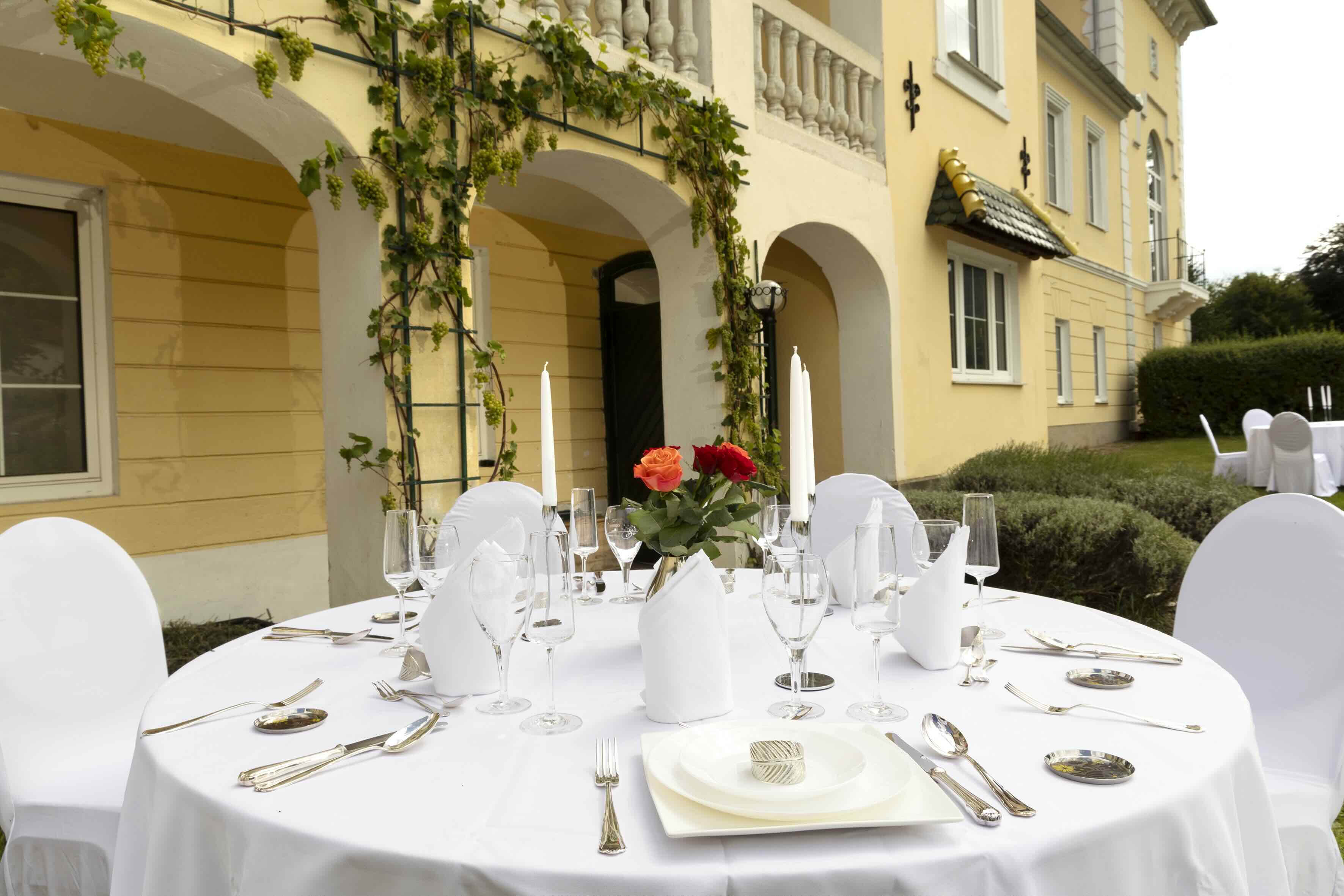 Der Garten – Freie Trauung unter alten Bäumen