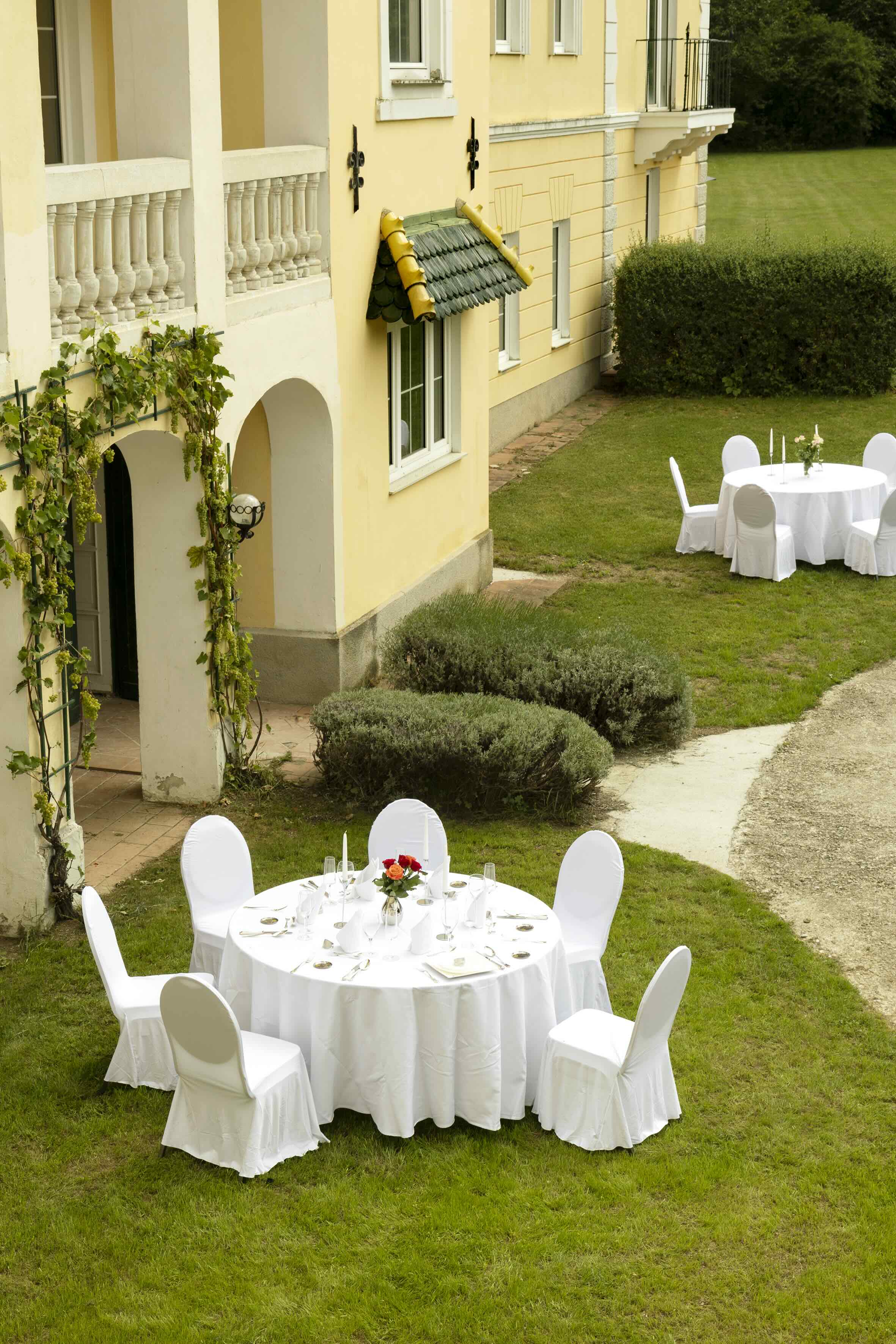 Der Garten – Freie Trauung unter alten Bäumen